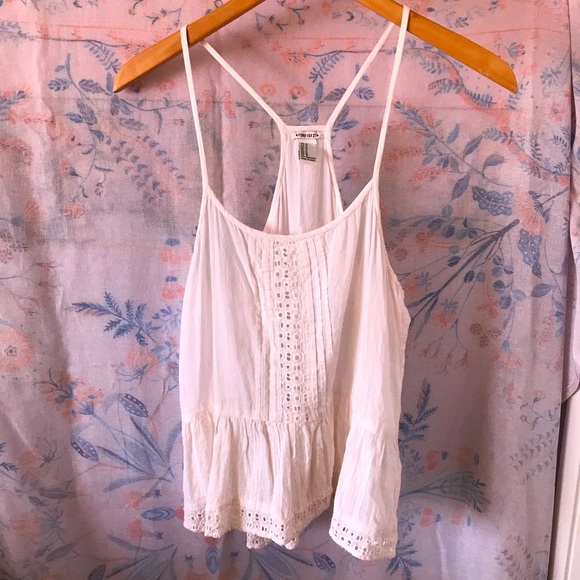 Forever 21 Tops - Forever21 White Lace Peplum Tank